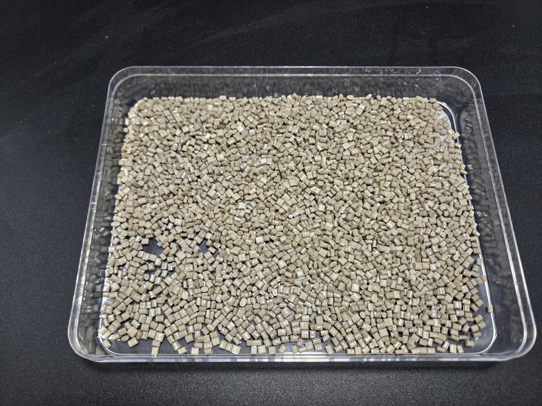Anti Wear PEEK Pellets Natürliche Farbe Niedrige Reibung für Zahnräder und Lager